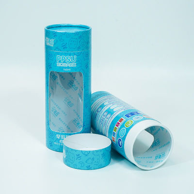 窓、浮彫りになるポリ塩化ビニールの窓の紙箱と包む100mlペーパー管